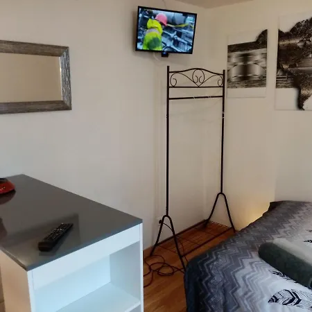 STUDIO 10 calme à Valadon Limoges Extérieur photo